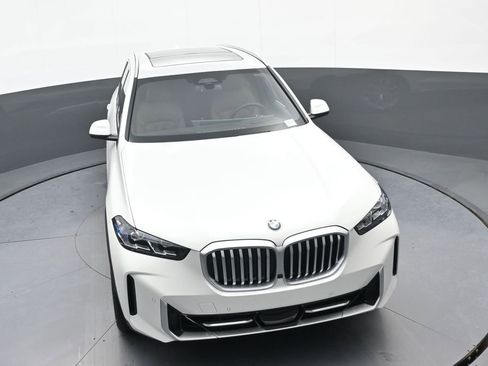 New 2026 BMW X5 xDrive40i AWD/4WD image 32