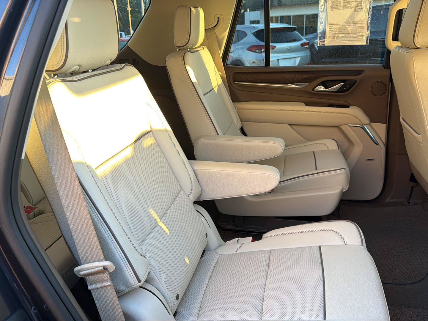 Used 2023 GMC Yukon Denali AWD/4WD image 26