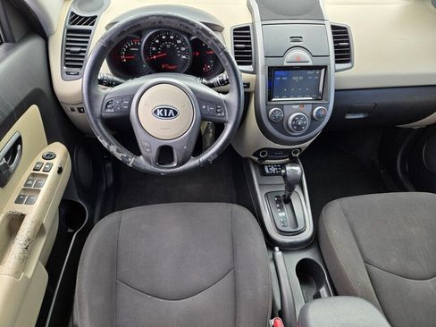 Used 2010 Kia Soul ! FWD image 13