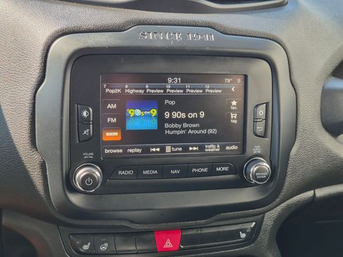 Used 2016 Jeep Renegade Limited FWD image 24