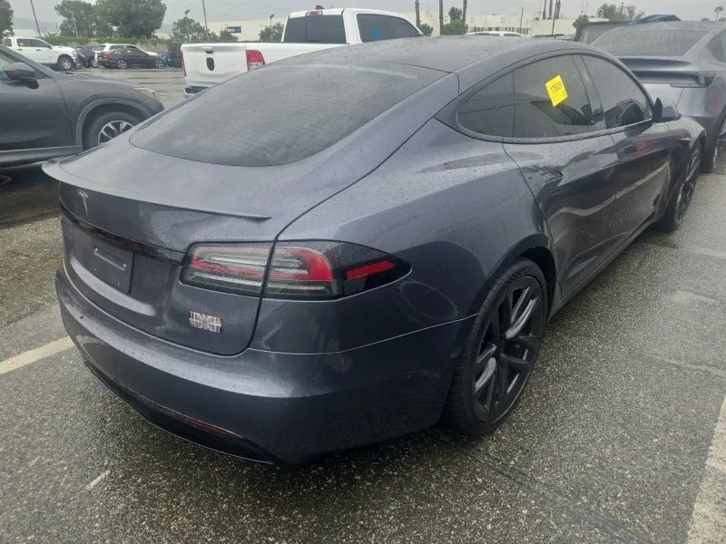 Used 2022 Tesla Model S Plaid AWD/4WD image 3