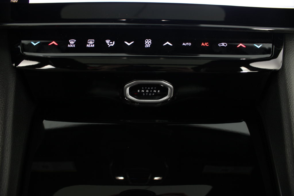 New 2027 Jeep Grand Cherokee Limited w/ Trailer Tow Package AWD/4WD image 6