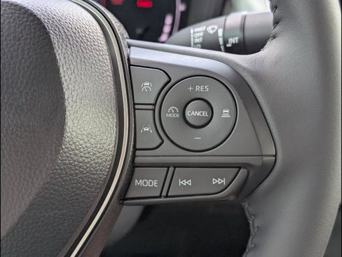 Used 2026 Toyota Corolla SE FWD image 16