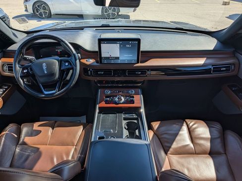 Used 2023 Lincoln Aviator Reserve w/ Equipment Group 201A image 16