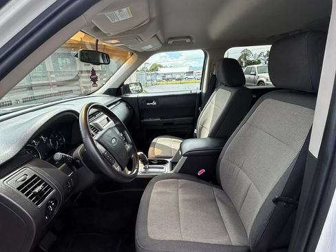 Used 2010 Ford Flex SE FWD image 21