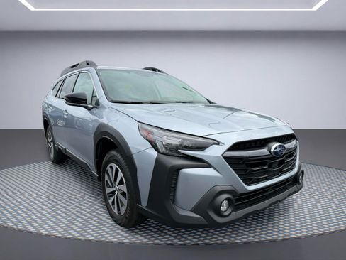 Used 2024 Subaru Outback Premium AWD/4WD image 10