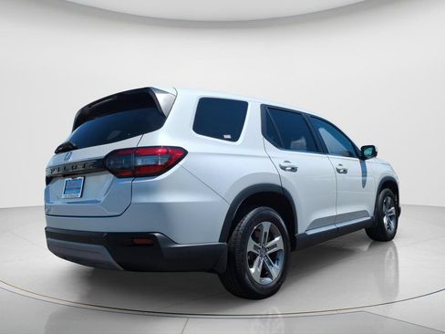 Used 2024 Honda Pilot EX-L image 6