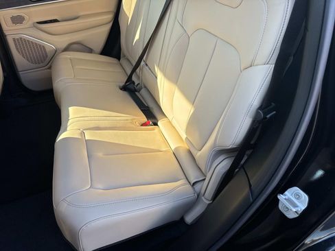 New 2026 Jeep Grand Cherokee Limited w/ Limited Altitude Package AWD/4WD image 16