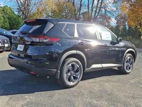 New 2026 Nissan Rogue SV image 5