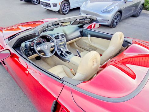 Used 2006 Chevrolet Corvette Convertible w/ Preferred Equipment Group image 36