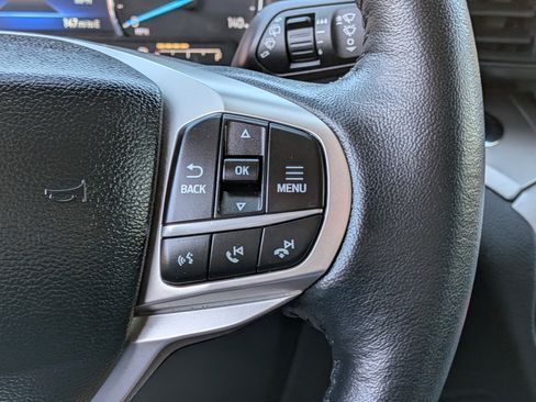 Used 2023 Ford Explorer XLT RWD image 25