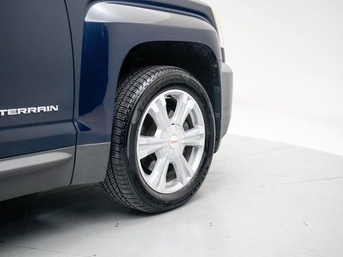 Used 2017 GMC Terrain SLE w/ Driver Alert Package I image 11