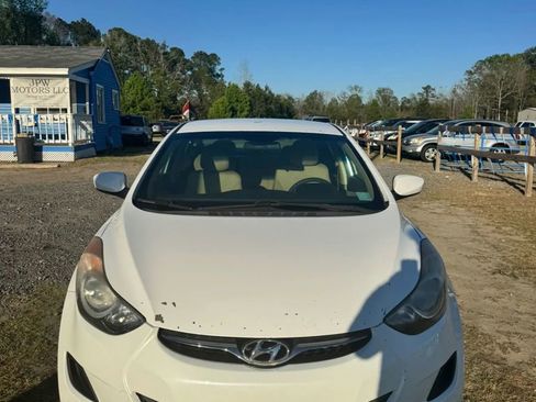Used 2013 Hyundai Elantra GLS image 3