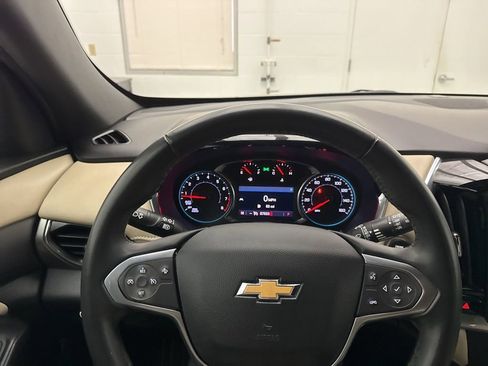 Used 2023 Chevrolet Traverse LT w/ LPO, Cargo Package AWD/4WD image 25