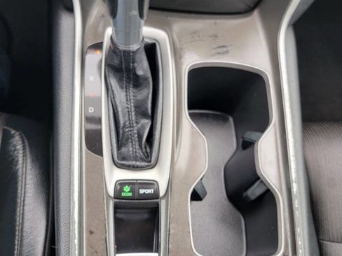 Used 2018 Honda Accord Sport image 14