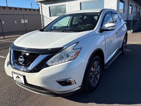 Used 2017 Nissan Murano S w/ Navigation Package image 3