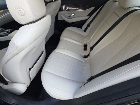 Used 2018 Mercedes-Benz E 300 w/ Premium 1 Package image 9