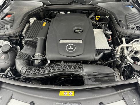 Used 2018 Mercedes-Benz E 300 4MATIC image 38