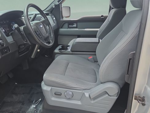 Used 2013 Ford F150 XLT w/ XLT Chrome Pkg RWD image 9