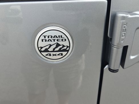 Used 2019 Jeep Wrangler Unlimited Sport S image 13