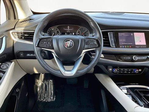 Used 2022 Buick Enclave Premium w/ Experience Buick Package image 10
