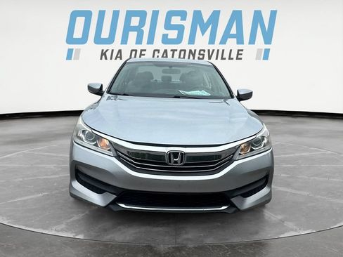 Used 2017 Honda Accord LX image 8