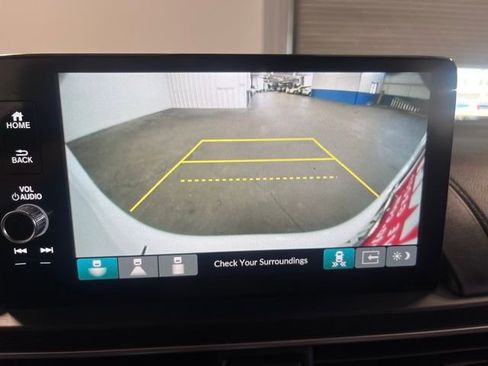 Used 2023 Honda Pilot Touring image 27