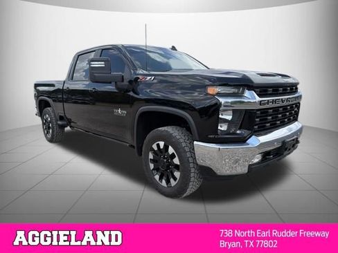 Used 2020 Chevrolet Silverado 2500 LT w/ Texas Edition AWD/4WD image 3