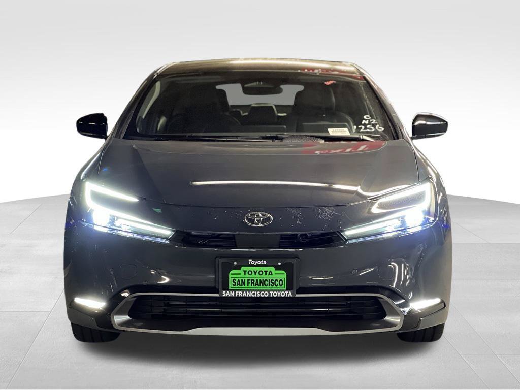 New 2027 Toyota Prius Limited AWD/4WD image 5