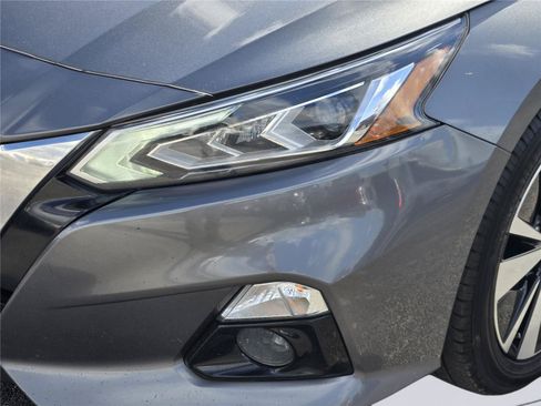 Used 2019 Nissan Altima 2.5 SV FWD image 10