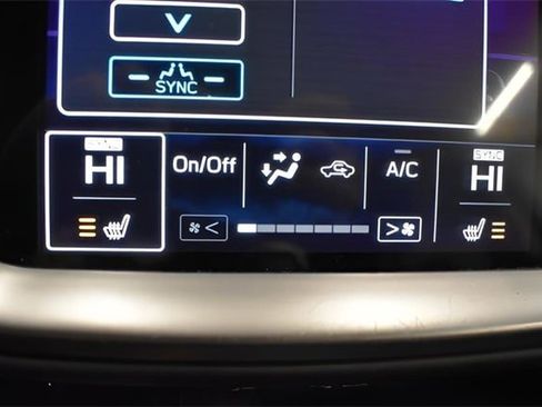 Used 2022 Subaru Outback Premium image 29