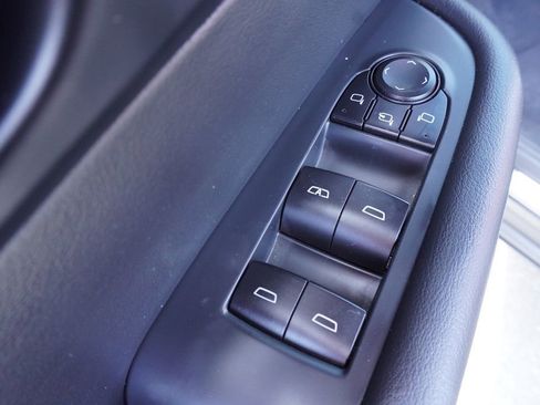 Certified 2025 Buick Enclave Preferred image 16