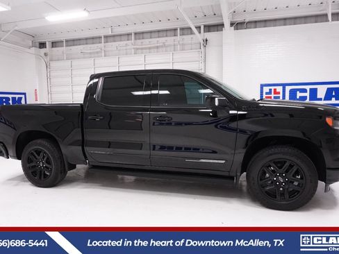 Used 2024 Chevrolet Silverado 1500 High Country w/ Midnight Edition image 4