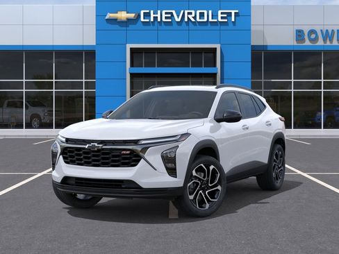 New 2026 Chevrolet Trax RS w/ Sunroof Package FWD image 8