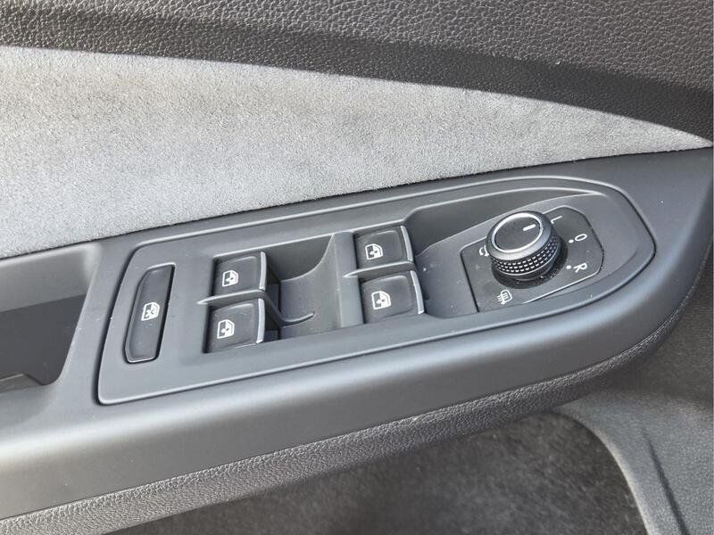 Used 2026 Volkswagen Golf w/ Euro Style Package AWD/4WD image 23