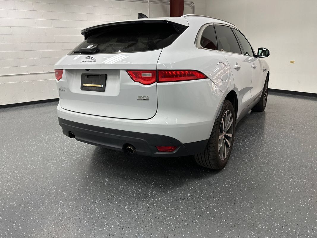 Used 2020 Jaguar F-PACE Prestige AWD/4WD image 4