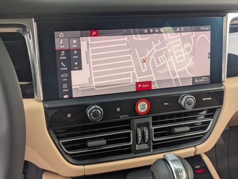 New 2026 Porsche Macan AWD/4WD image 20