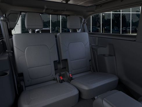 New 2025 Ford Bronco Badlands image 11