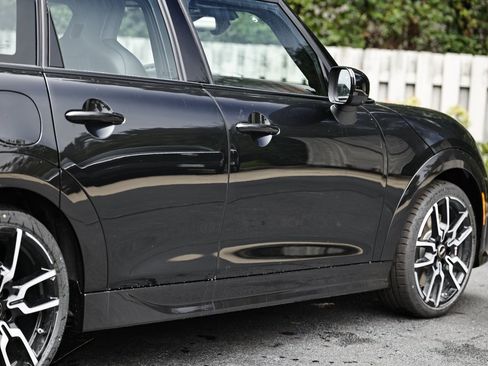 New 2026 MINI Cooper S image 8