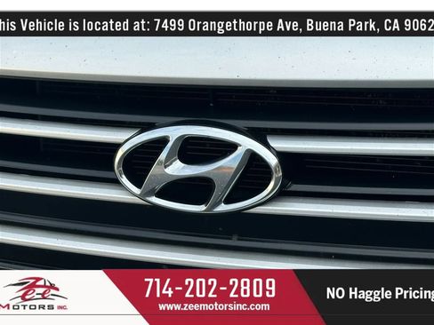 Used 2018 Hyundai Elantra SE FWD image 46