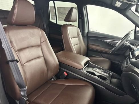 Certified 2025 Honda Ridgeline RTL image 17