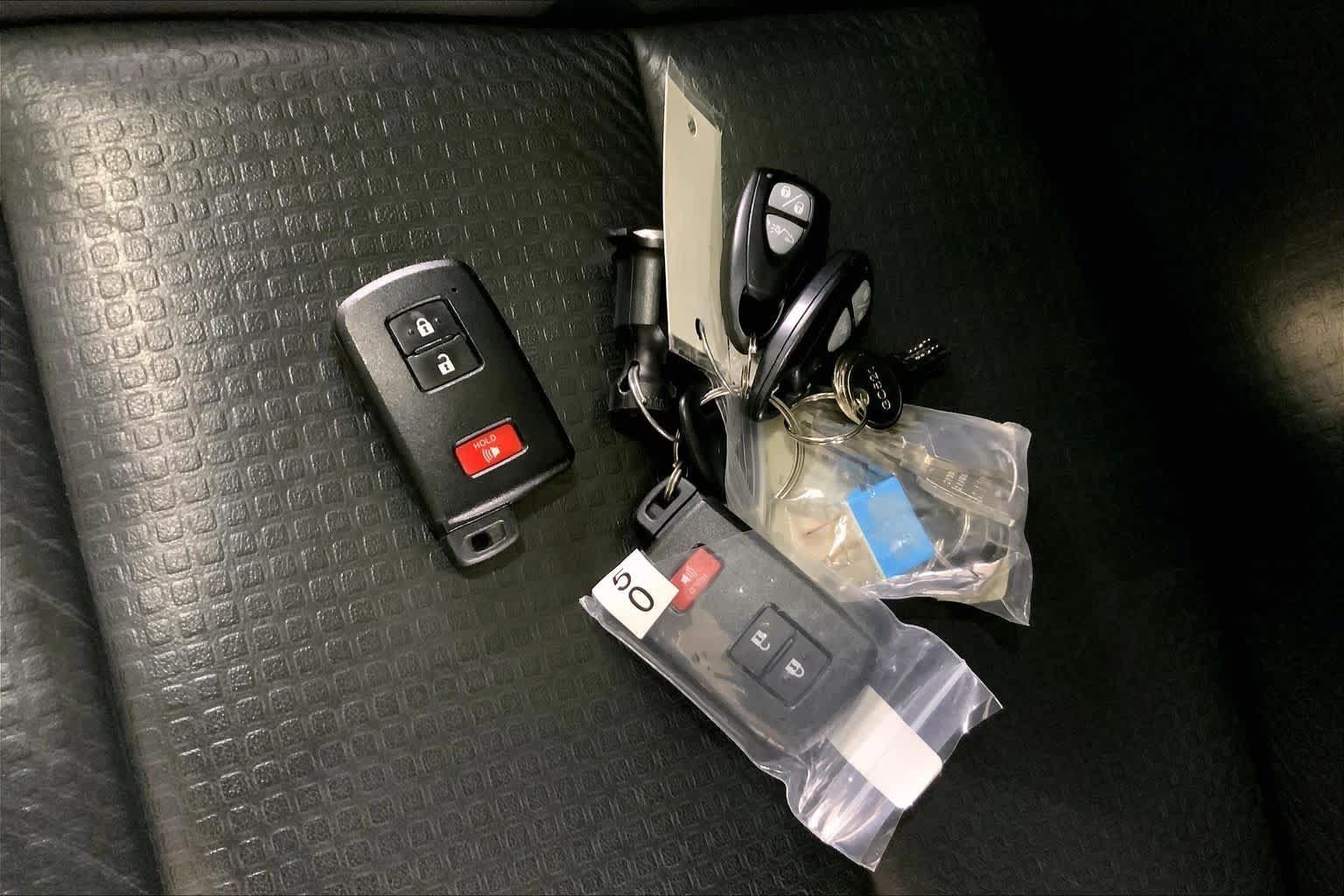 Used 2023 Toyota Tacoma TRD Pro AWD/4WD image 14