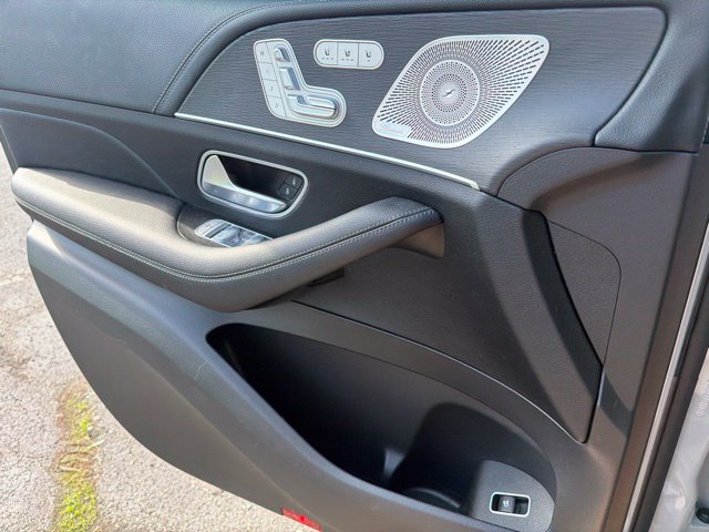 Used 2024 Mercedes-Benz GLE 350 4MATIC image 17
