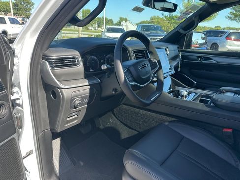 New 2025 Jeep Wagoneer Series II image 68