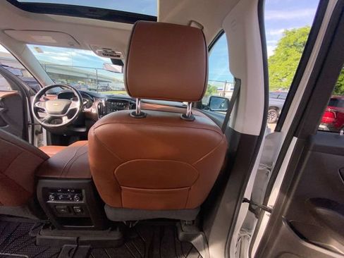 Used 2018 Chevrolet Traverse High Country w/ LPO, Cargo Package AWD/4WD image 29