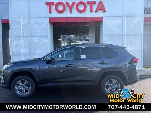 New 2025 Toyota RAV4 XLE w/ Convenience Package image 1