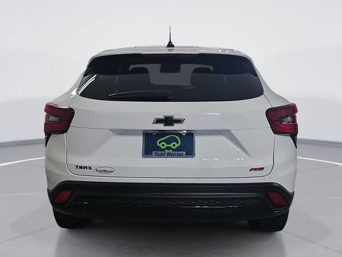 Used 2024 Chevrolet Trax RS w/ Driver Confidence Package FWD image 5