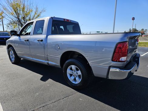 Used 2024 RAM 1500 Classic SLT image 5