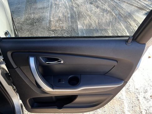 Used 2011 GMC Acadia SLT w/ Technology Package image 36