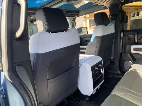 Used 2024 GMC Hummer EV 3X w/ Omega Edition AWD/4WD image 15